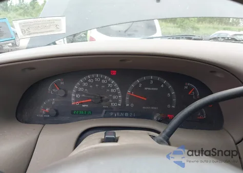 2002 Ford F-150 Lariat/Xlt from USA, damaged, VIN 1FTRW08L32KC45810